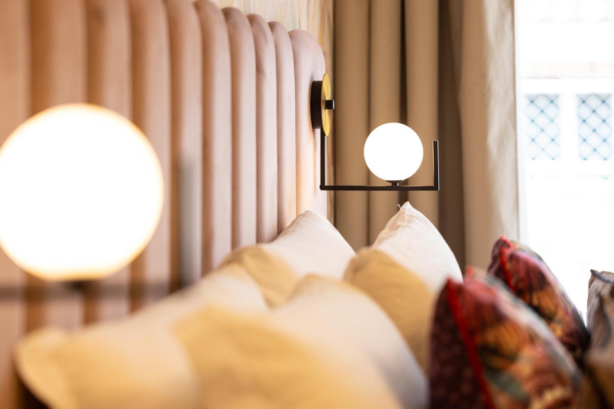 Mavi Luxury Suites โรม ภายนอก รูปภาพ