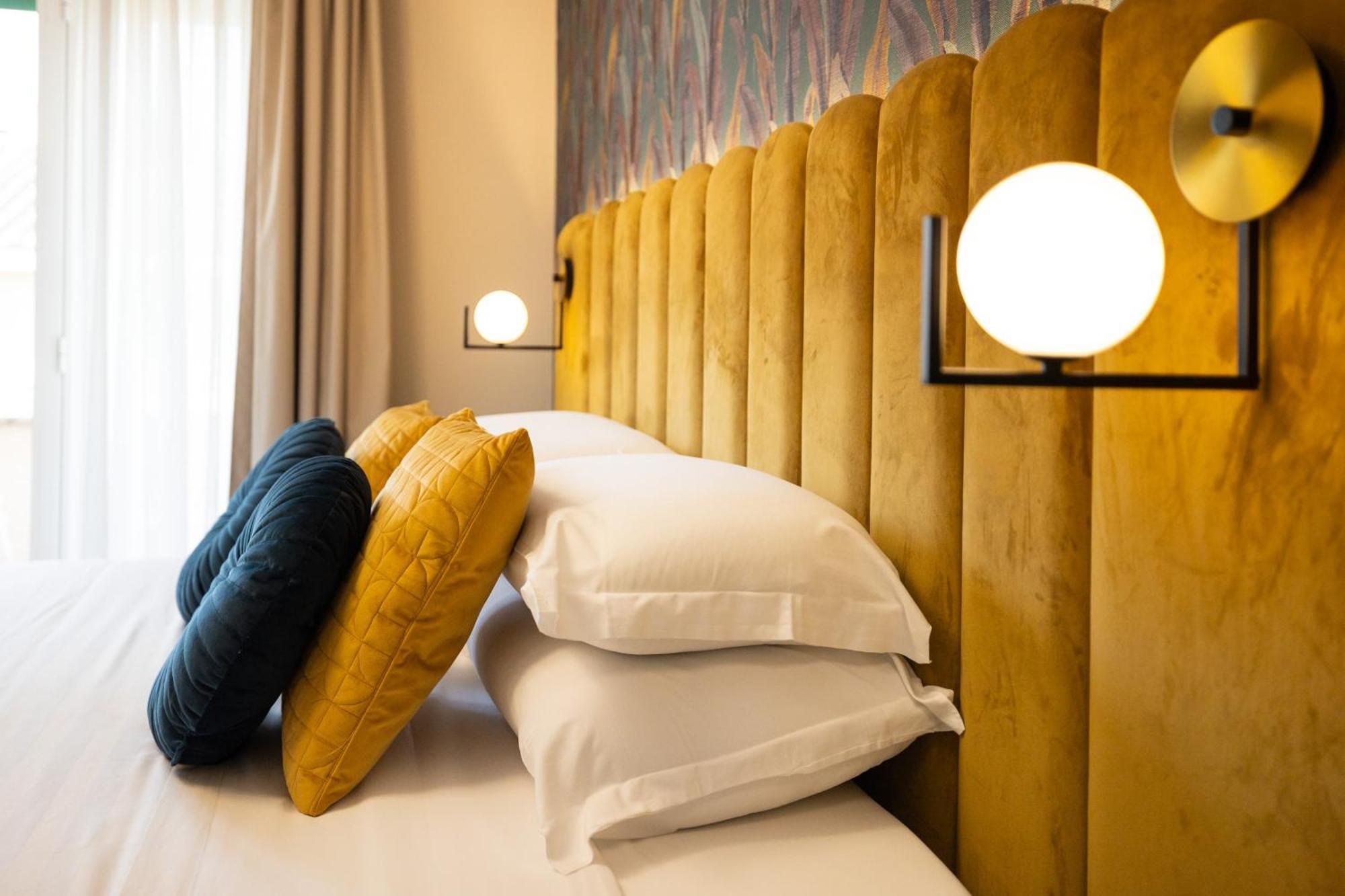 Mavi Luxury Suites โรม ภายนอก รูปภาพ
